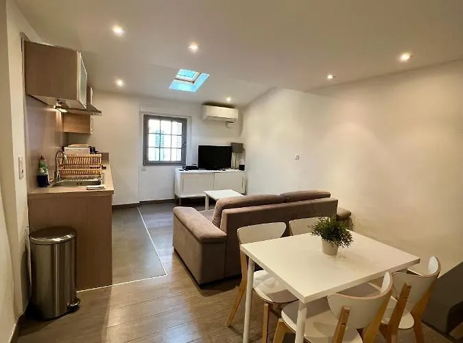 Апартаменти Superbe 2p Mezzanine Au Coeur Du Vieil *