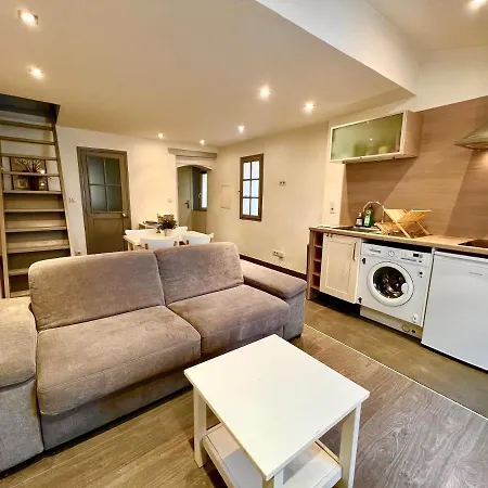 Superbe 2p Mezzanine Au Coeur Du Vieil Apartment Antibes